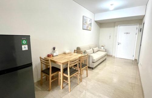 Kesawan Apartment | 2BR Podomoro w/access to mall