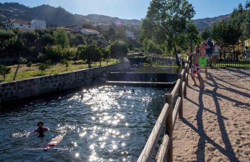 Fundao Villa | 2br River Beach Historic Village