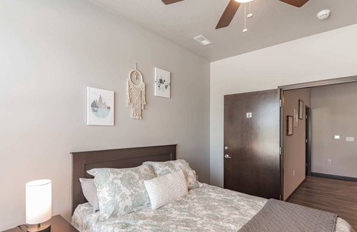 Ames Apartment | 2BR Suite Near Jack Trice Stadium