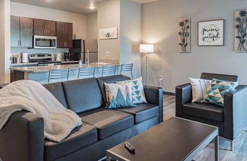 Ames Apartment | 2BR Suite Near Jack Trice Stadium