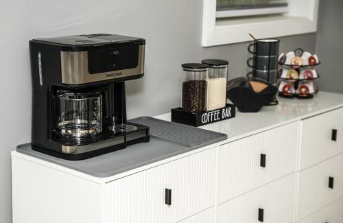 Belmont Cragin House | 2BR Travelers Favorite Modern