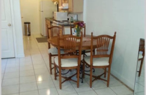 Foxhall Village House | 2BR Unit Walking to Georgetown Univercity DC MedStar Safe Super price