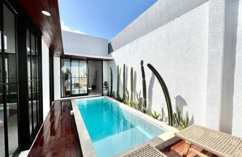 Denpasar Timur Villa | 2BR Villa The Three Cactuses Stylish Mediteranian 5mins to Sanur Beach
