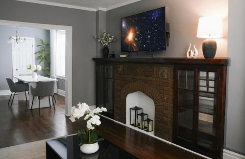 Belmont Cragin Apartment | 2BR w Workspace and Coffee Bar Near Transit