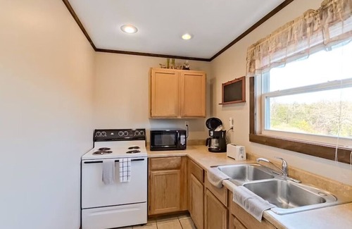 Indian Point Cabin | 2BR Waterfront Cabin w/Pool + Swim & Boat dock