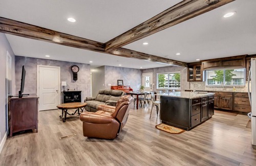Layton House | 2BR with King Beds Near Hill AFB and Davis Conference Center
