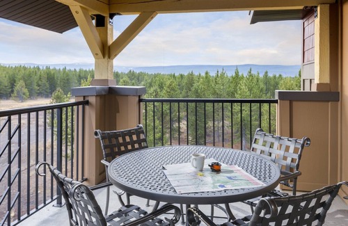 West Yellowstone Condo | 2BR2Ba Worldmark Resort Condo, Right at West Gate, This is the One!
