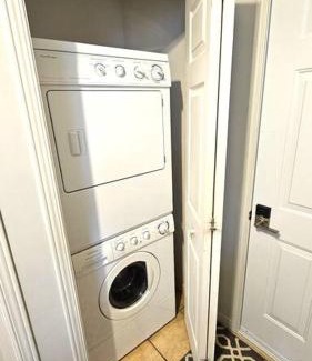 Petite-Riviere-Saint-Francois Apartment | 2CH - Foyer - Wi-Fi - Cuisine équipée - Vue
