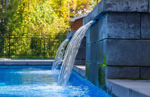Pont-Rouge Villa | 2CH Relaxation Spa Sauna BBQ Wi-Fi