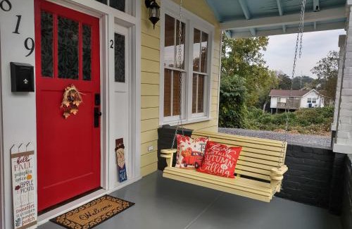 Natchez Apartment | 2feathers inn