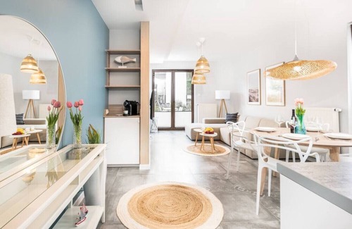 Trzebiatow Apartment | 2Homerent | Beachside | Pool | Secure | Parking