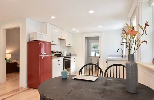 Brunswick Apartment | 2King Bed BR Private Apt Downtown Brunswick