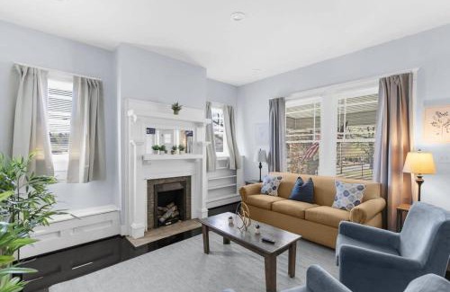 Crestline Heights House | 2nd Ave East Lake Craftsman