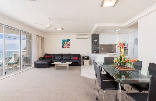 Burleigh Heads Apartment | 2nd Avenue Apartments - 13B