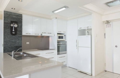 Burleigh Heads Apartment | 2nd Avenue Apartments - 13B