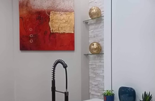 Cambridge Apartment | 2nd Floor Modern & Luxurious Private Apartment