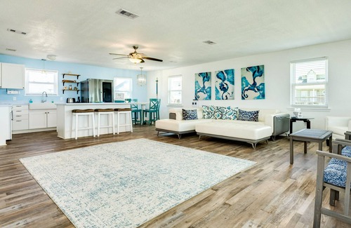 San Luis House | 2nd Row - Spectacular Sea & Sunrise Views