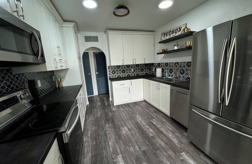 Midtown House | 2nd St Gem! Fully remodeled inside and out!
