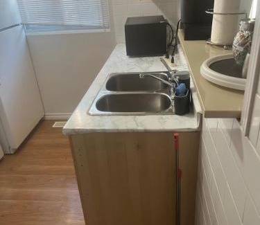 Hamilton Apartment | 2plex, Choose, 1of 2 entire units apparts