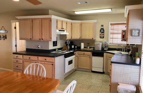 Graford House | 3/2.5 house sleeps 5 comfortably!