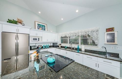 Safety Harbor House | 3/2 Home, Close to Downtown & the Bay