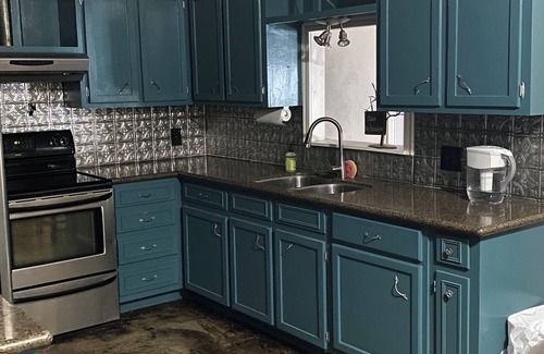 Boerne House | 3-2 house with pool and 2 living rooms, 1.5 miles from Boerne Main St.