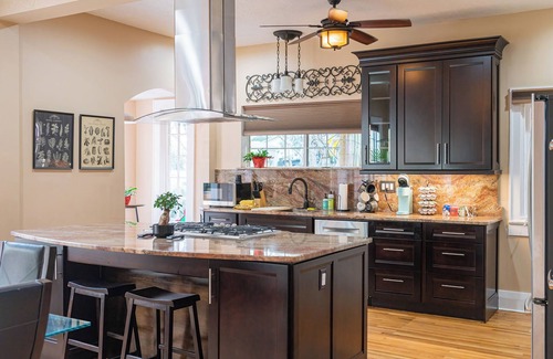 Lakeland House | 3/2 Luxury Spanish Villa - Pool - Pet Friendly