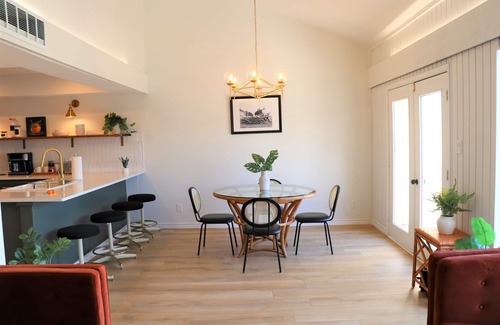 Comanche Point At Point Venture House | 3/2 MODERN GEM RECENTLY RENOVATED