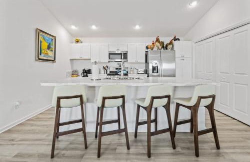 Okahumpka Villa | 3-2 Patio Villa BEST VALUE with Golf Cart