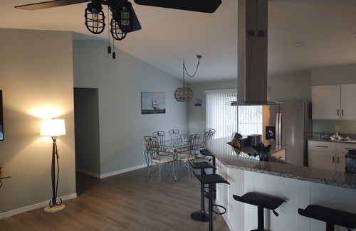 Crystal River House | 3/2 Perfect for FamiliesnBoat and RV parking