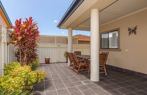 Tuncurry House | 3/29 Parkes St - Quiet villa to enjoy the laid back Mid North Coast lifestyle