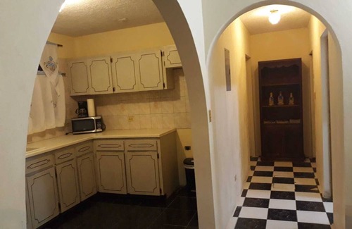 Road Town Apartment | #3/3 Bedroom Shared Apartment