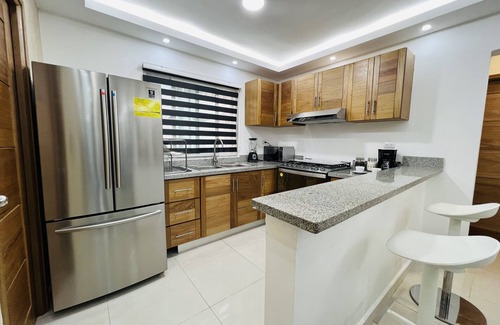 Santo Domingo Oeste Apartment | 3.5 BR⭐️WIFI ⭐️NETFLIX⭐️10Min US EMBASSY📍SD 🇩🇴