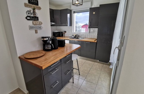 Morgat Apartment | 3* accommodation 200 m from the beach. Walking distance to shops.