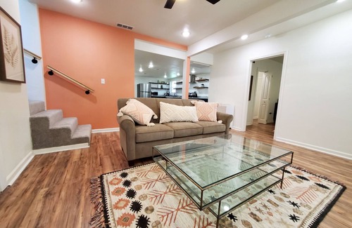 Denison House | 3 Bdrm Family home near Main- 20 min to Choctaw Casino & Lake Texoma