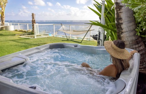 Hauula Villa | 3 Beachfront Spas|90"THTR|Only home in Hawaii with Private Beach|Jurassic Park F