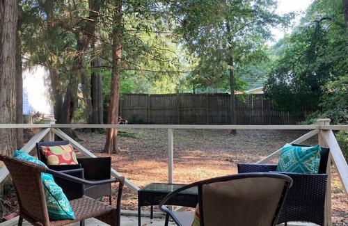 Columbus House | 3 bed 1.5 bath Central location 11 min to base.