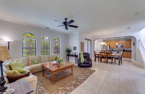 Biggar House | 3 Bed/2.5 Bath Waterfront Escondido in PASEO!