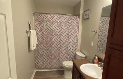 Baker House | 3 Bed/ 2 Bath/ 1 CG Updated Townhome