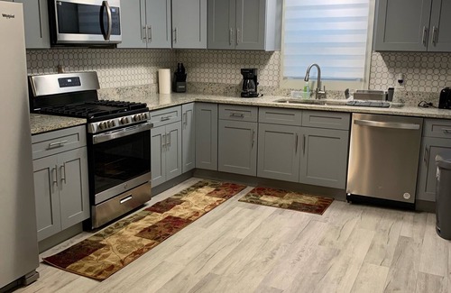 Mount Berry House | 3 Bed 2 Bath Cute Entire House in West Rome