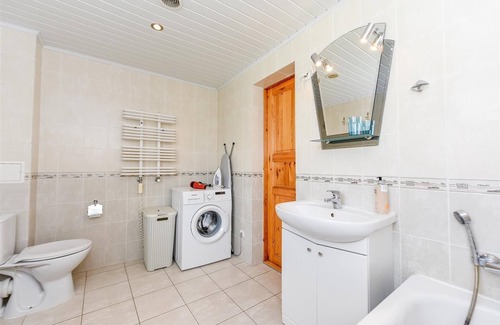 Druskininkai House | 3 bed, 2 bath Holiday Home with Garden