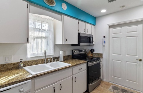 Pebble Beach House | 3 bed 2 bath pool home with everything you need.
