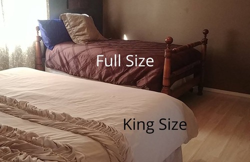 Westgate Heights House | 3 Bed 2 Bath Westside Minutes to I40 Driveway Parking King Sleep Number Bed