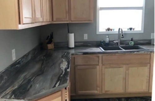 Westside Connection House | 3 Bed - 3 Full Bath, 2 En Suites, Large Patio, Shaded Yard & Fire Pit
