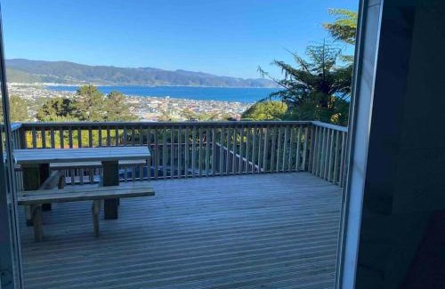 Korokoro Apartment | 3 bed apartment with stunning harbour views