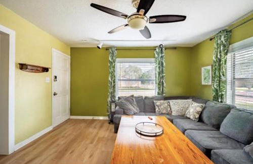 Sanford House | 3-Bed Bungalow walk to Historic Downtown Sanford
