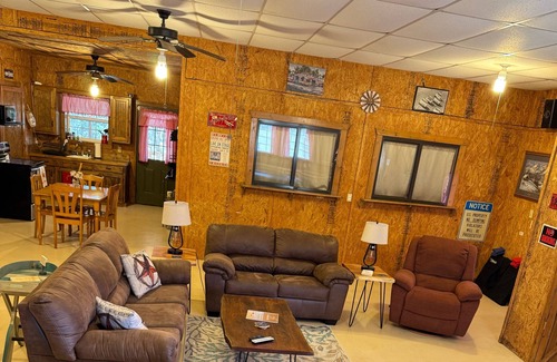 Pottsboro House | 3 bed Cabin by Lake Texoma pet friendly