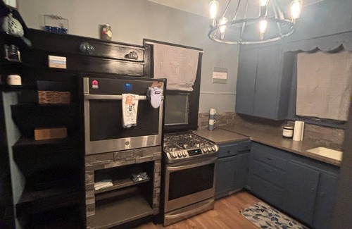 Cedar Rapids House | 3-bed house in Cedar Rapids New Kitchen. Close to Lindale Mall, Marion, Downtown