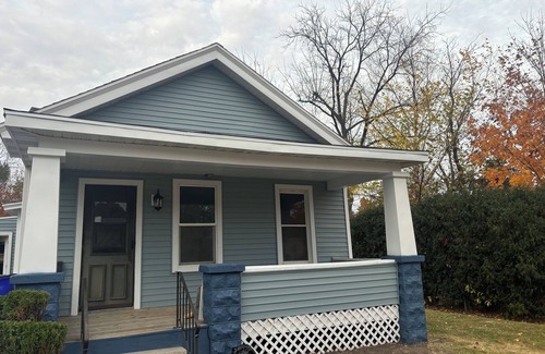 Cedar Rapids House | 3-bed house in Cedar Rapids New Kitchen. Close to Lindale Mall, Marion, Downtown