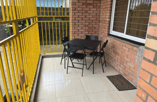 Paramaribo House | 3 Bed House - Sleeps 4 - Parking - Wifi